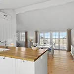 3 Bedroom Lovely In Feriehus *