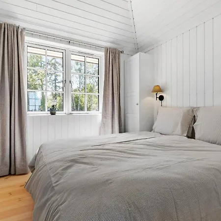 3 Bedroom Lovely In Дом отдыха *