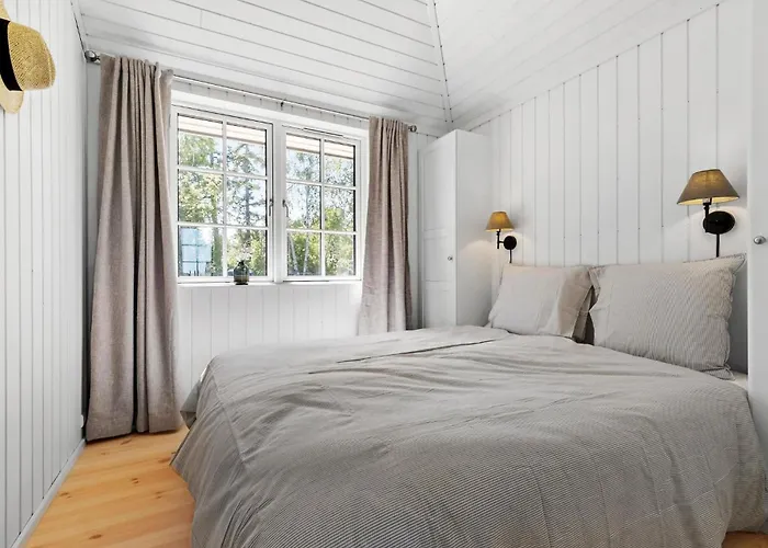 3 Bedroom Lovely In Дом отдыха *