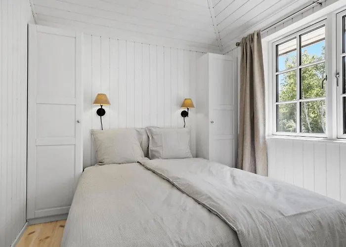 3 Bedroom Lovely In Дом отдыха *